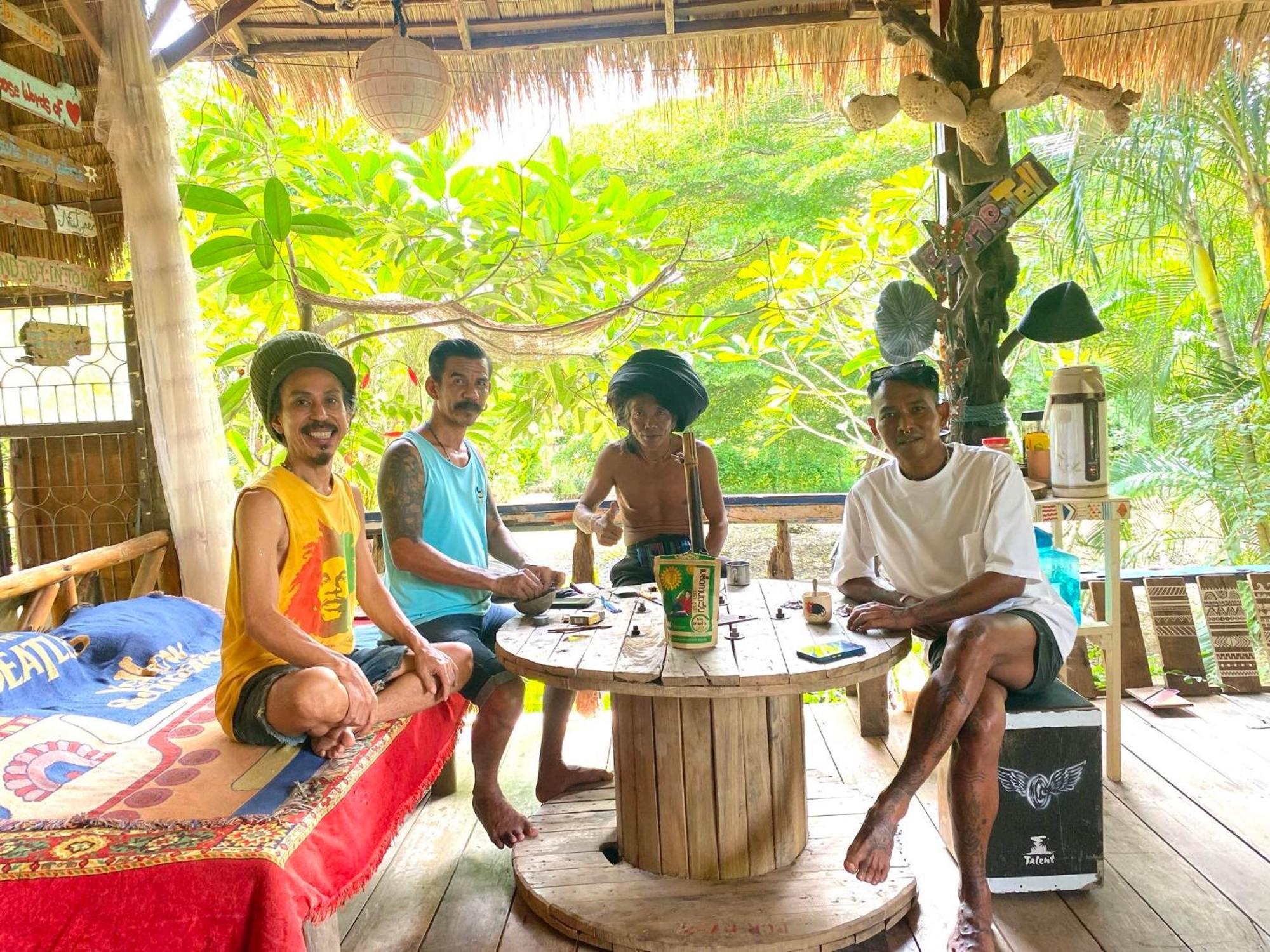 Seree Bungalows & Chill Bar Ко Чанг Экстерьер фото