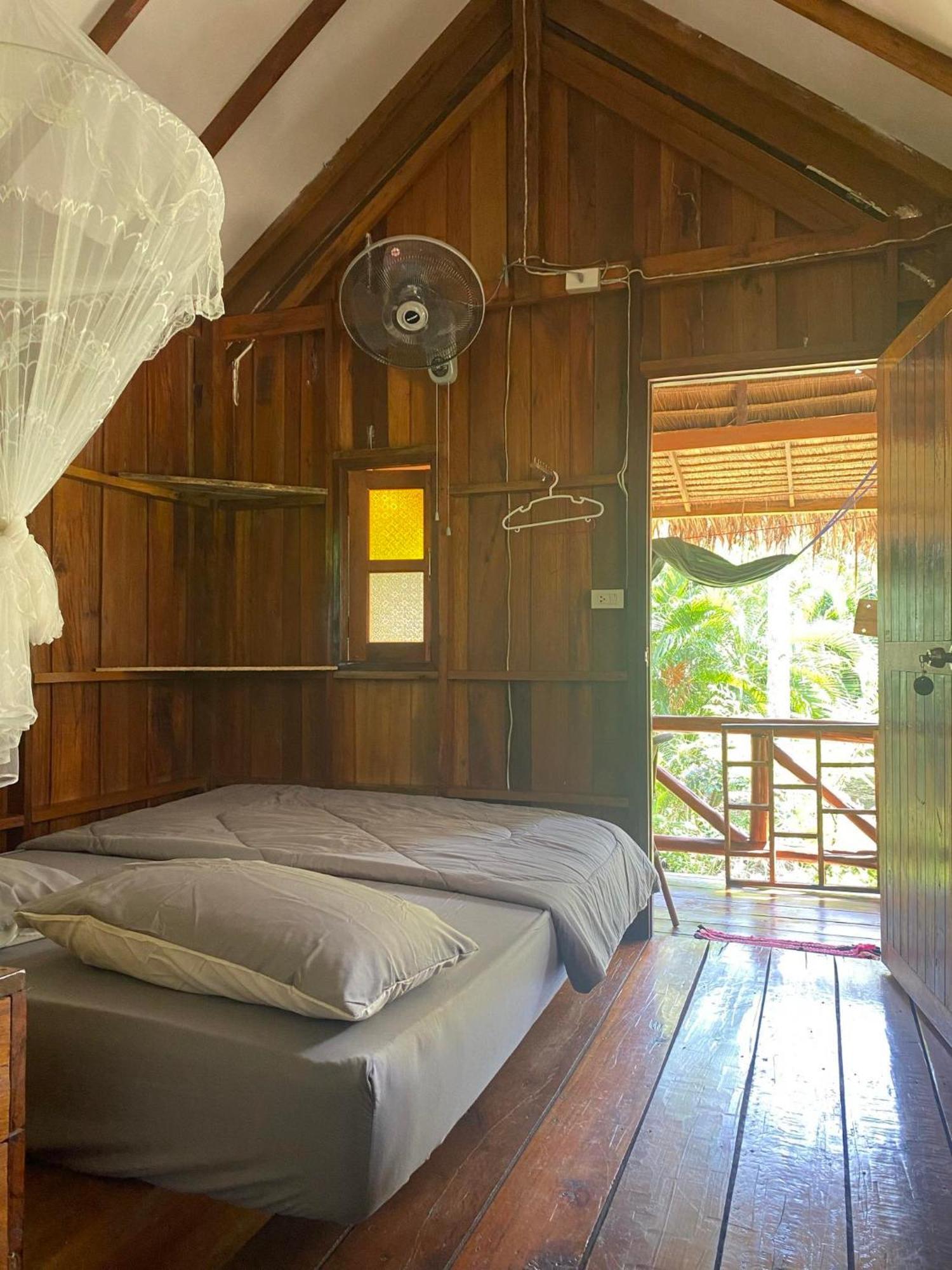 Seree Bungalows & Chill Bar Ко Чанг Экстерьер фото